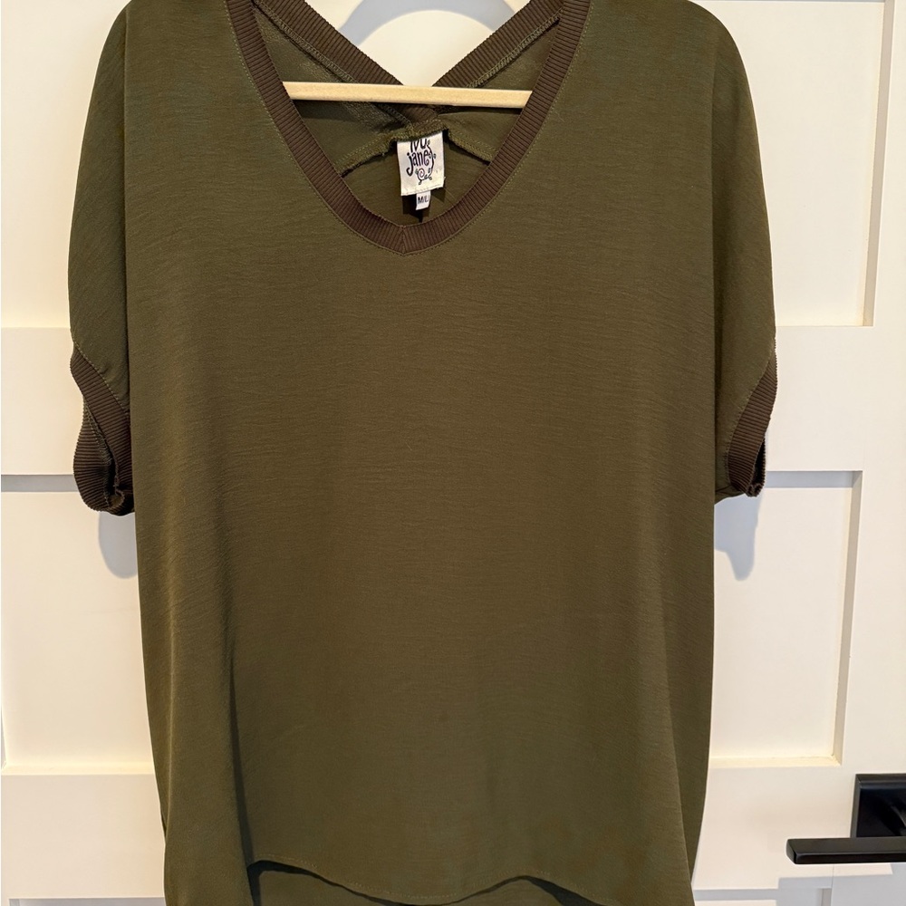 Vu Asymmetrical Green Relaxed Short Sleeve Tee